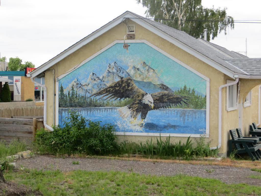Fort Motel Fort Macleod Exterior photo